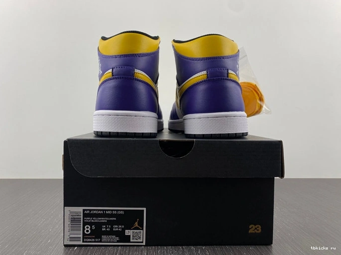Cheap TB DQ8426- Lakers 3696 Functional Mid Jordan 1 1026